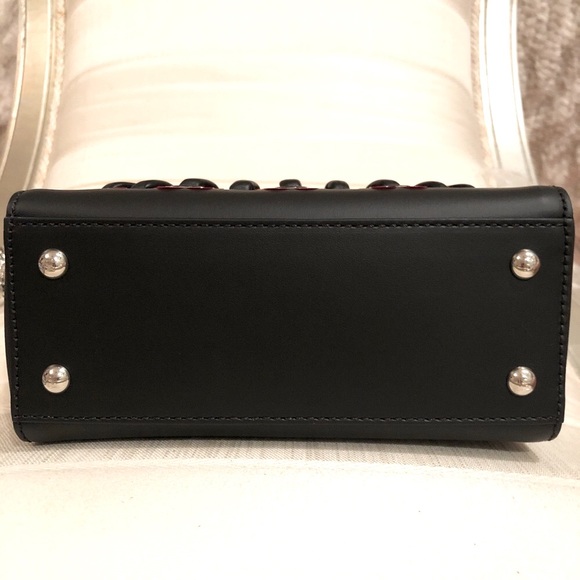 PRICE⬇️NWT Fendi “Dot Com” Floral Grommet Satchel - Picture 11 of 16